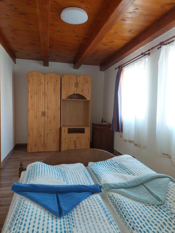 Orban Nyaralohaz Villa Kovagoors Dış mekan fotoğraf